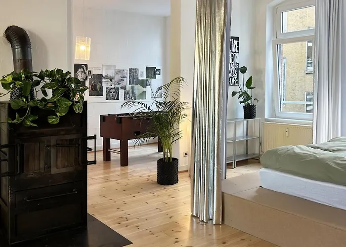 Kreativ-loft Im Ruhigen Hinterhof Auf Der Schanze Hamburg