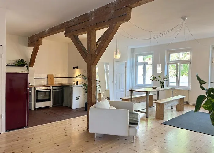 Kreativ-loft Im Ruhigen Hinterhof Auf Der Schanze Apartment